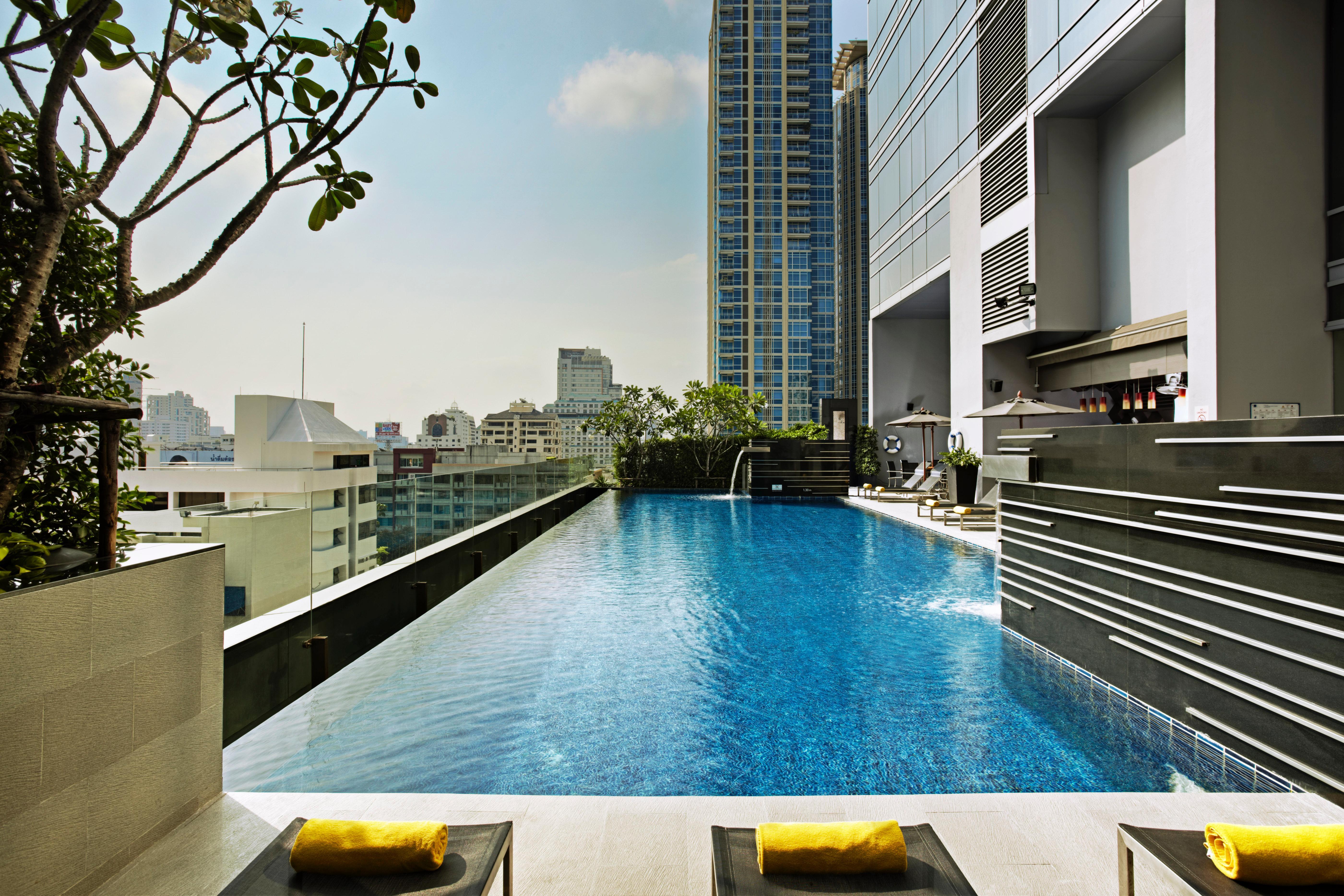 Four Points By Sheraton Bangkok Ploenchit - Formerly Novotel Bangkok Ploenchit Exterior photo